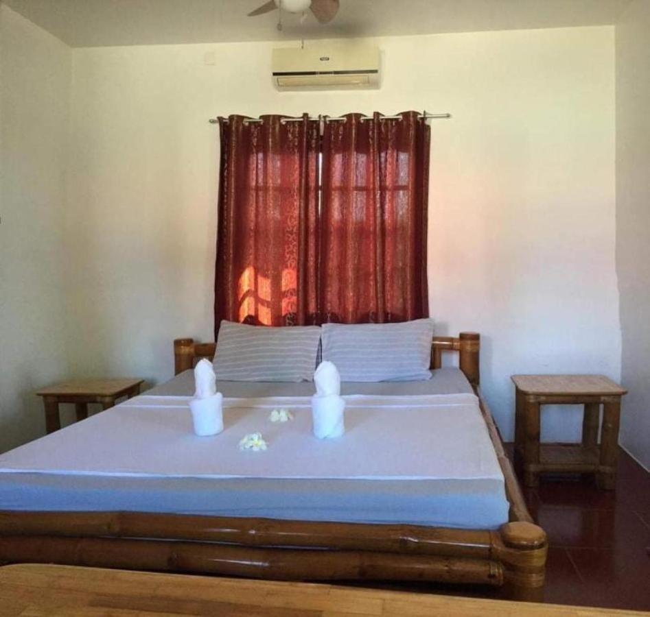 Tauig Beach Resort Moalboal Exterior foto