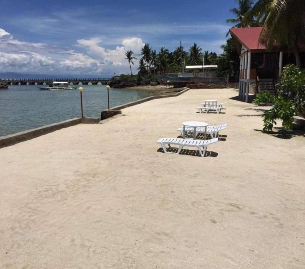 Tauig Beach Resort Moalboal Exterior foto