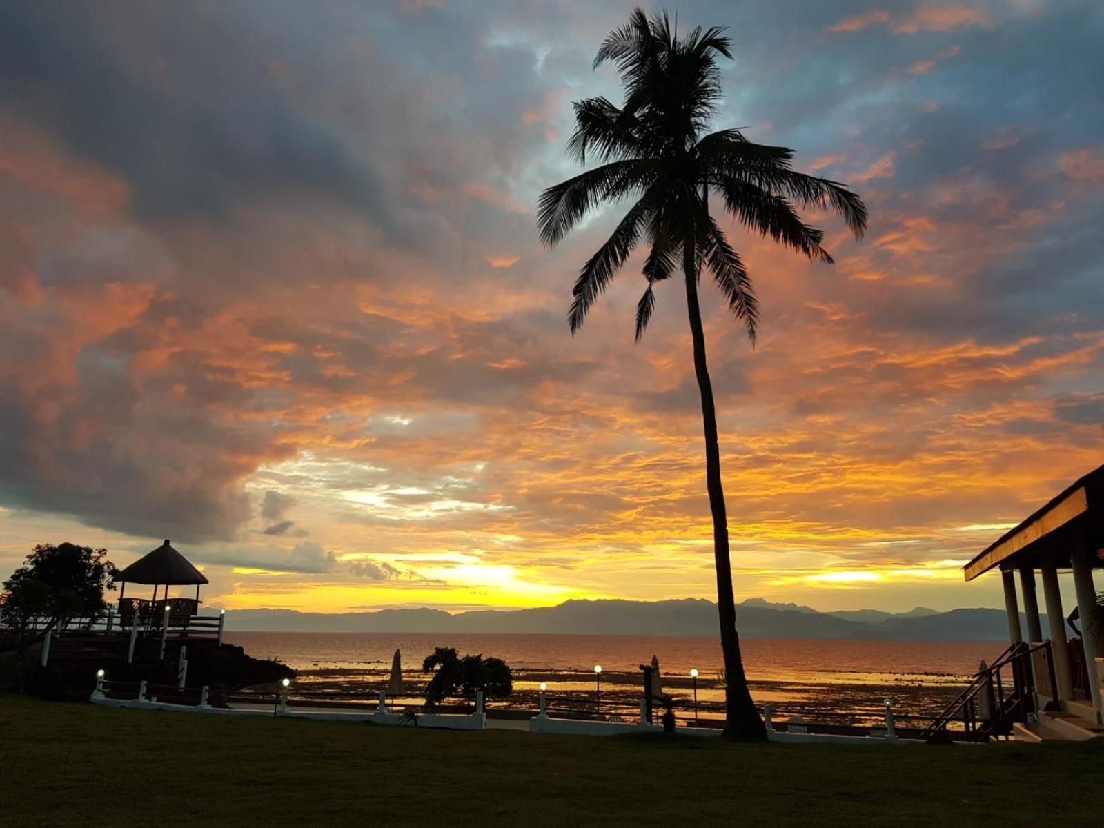 Tauig Beach Resort Moalboal Quarto foto