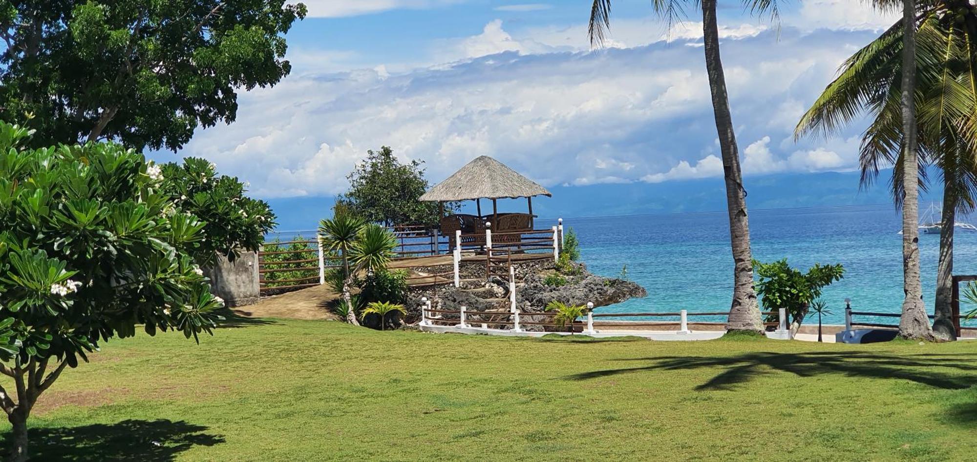 Tauig Beach Resort Moalboal Quarto foto